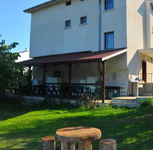 - Slavi Vendégház *